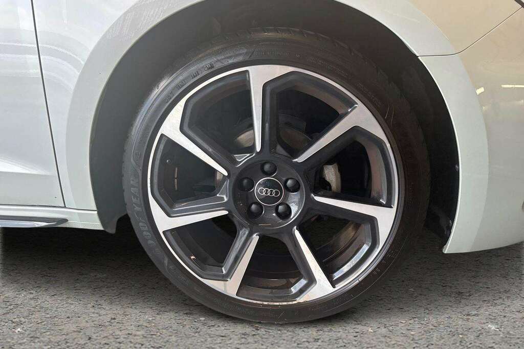 Audi A1 25 Tfsi Black Edition 2023 Silver #4