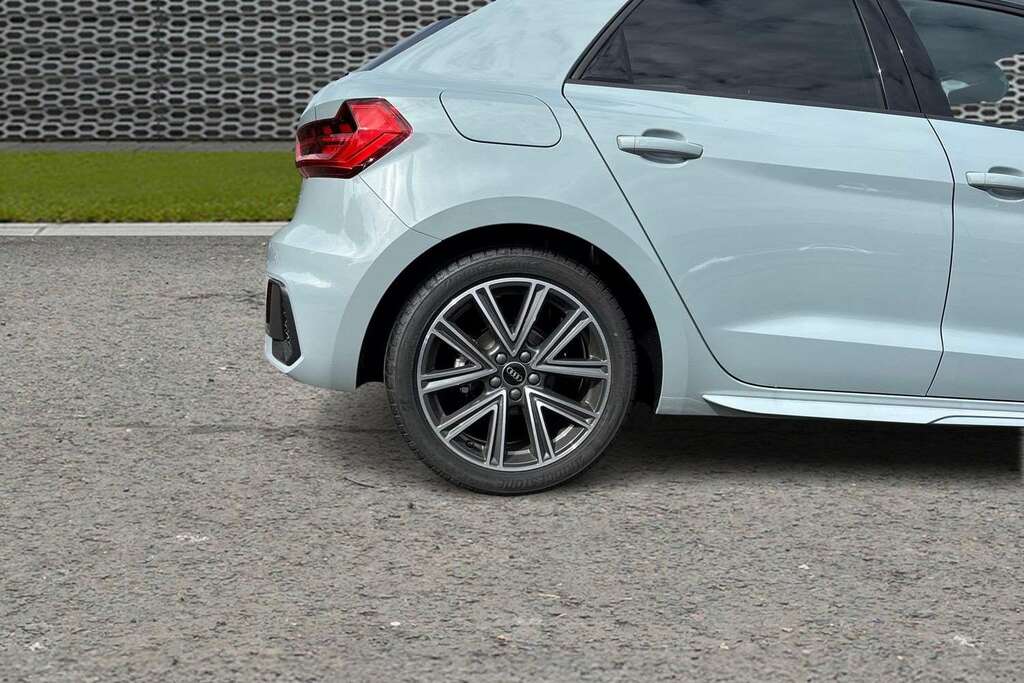 Audi A1 35 Tfsi S Line S Tronic 2026 Grey #6