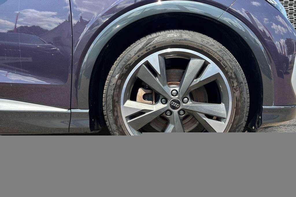 Audi Q4 E Tron 220Kw 50 Quattro 82Kwh S Line Tech 2023 VK73NLP Purple #3