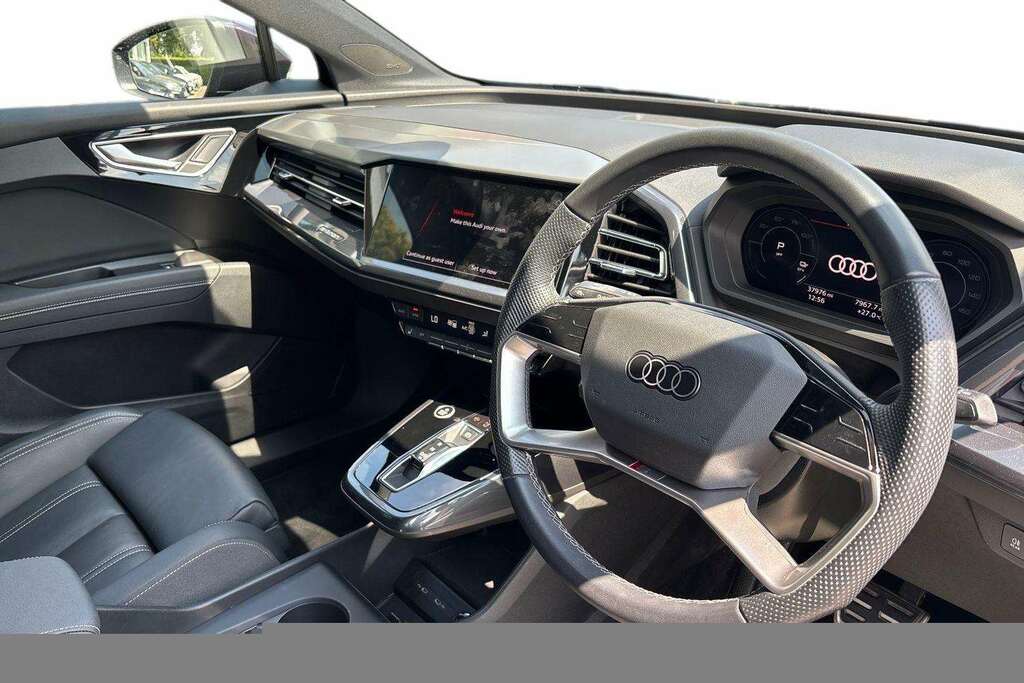 Audi Q4 E Tron 220Kw 50 Quattro 82Kwh S Line Tech 2023 VK73NLP Purple #4