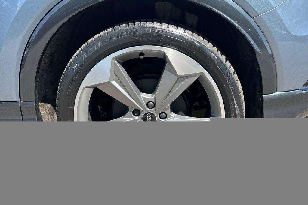 Audi Q4 E Tron 210Kw 45 82Kwh Black Edition 2026 VE26YNR Blue #4