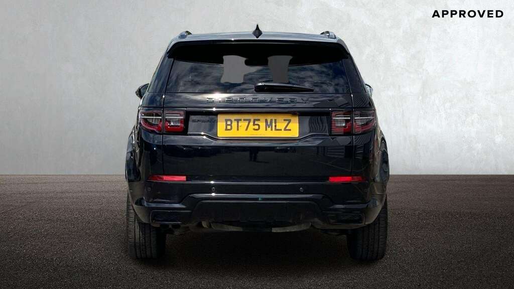 Land Rover Discovery Sport 2.0 D200 Dynamic Hse 7 Seat 2025 Black #6