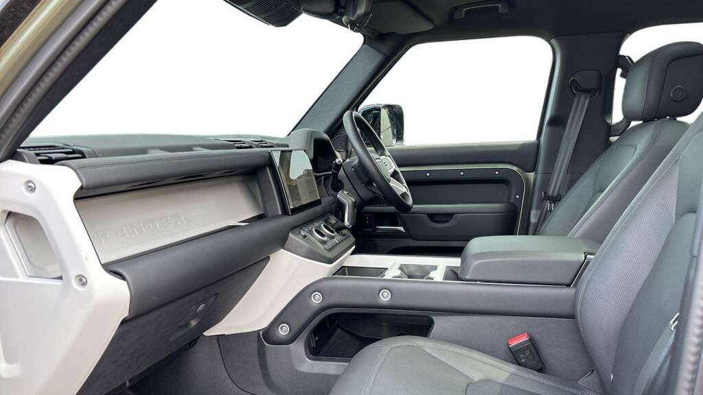 Land Rover Defender 110 2.0 P300e X-dynamic Hse 110 2024 Green #3