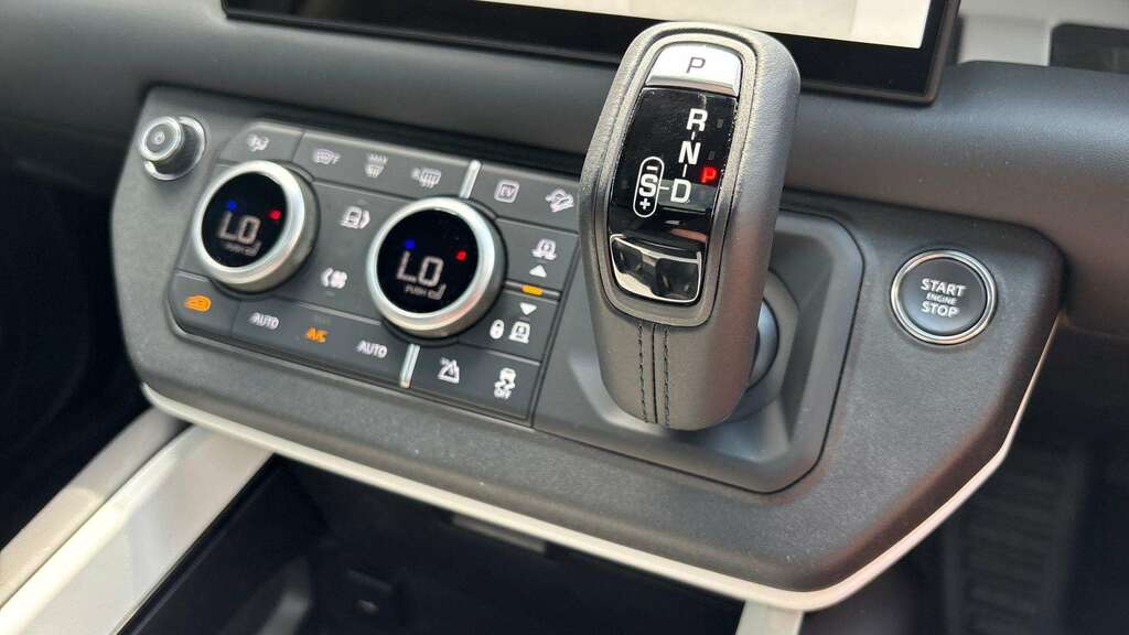 Land Rover Defender 110 3.0 D250 Xs Edition 110 Wide Arch Kiturb Black #12