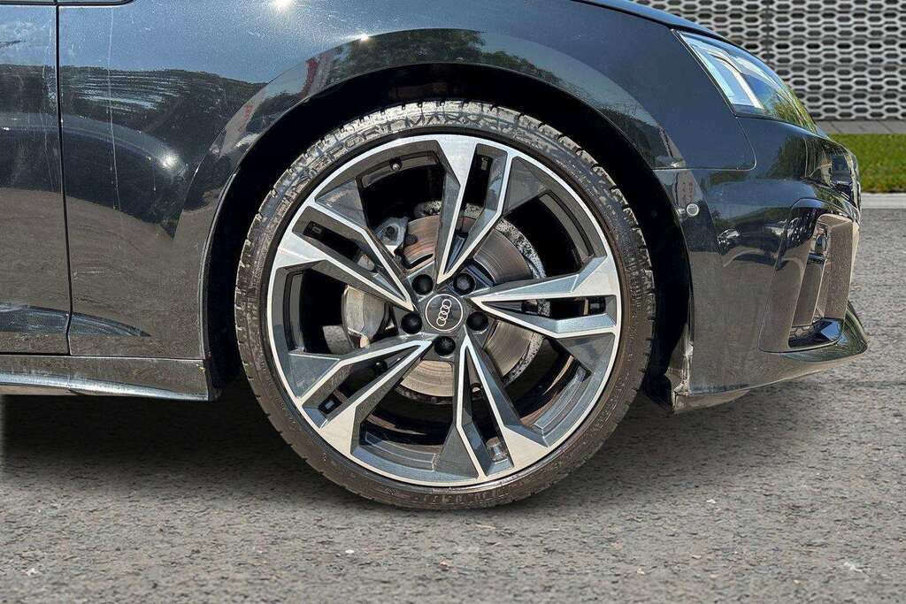 Audi A5 40 Tfsi 204 Black Edition S Tronic 2024 Black #2