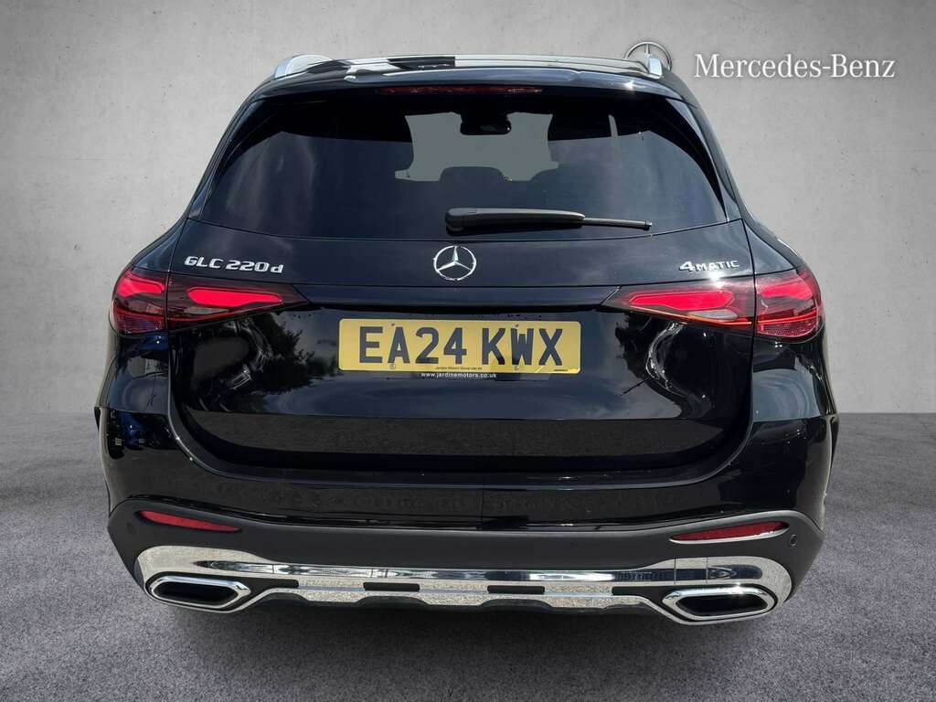 Mercedes-Benz GLC Class 220D 4Matic Amg Line 9G-tronic 2024 Black #3