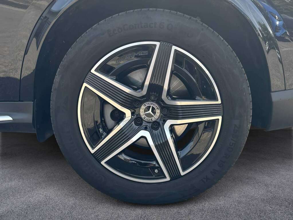 Mercedes-Benz GLC Class 220D 4Matic Amg Line 9G-tronic 2024 Black #5