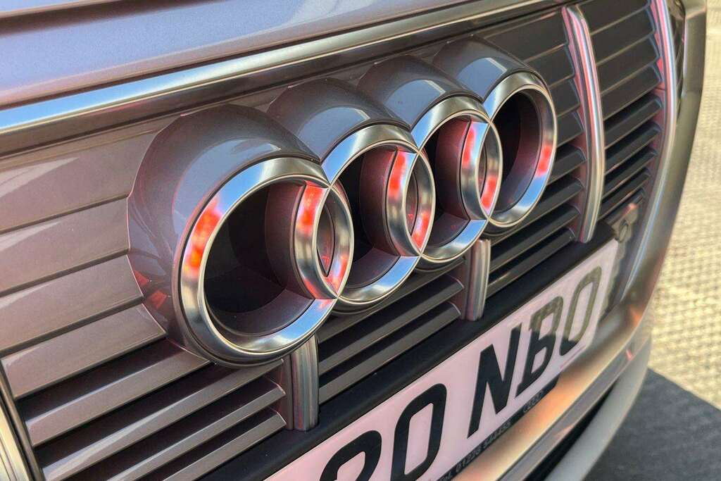 Audi E-tron Launch Edition Silver #8