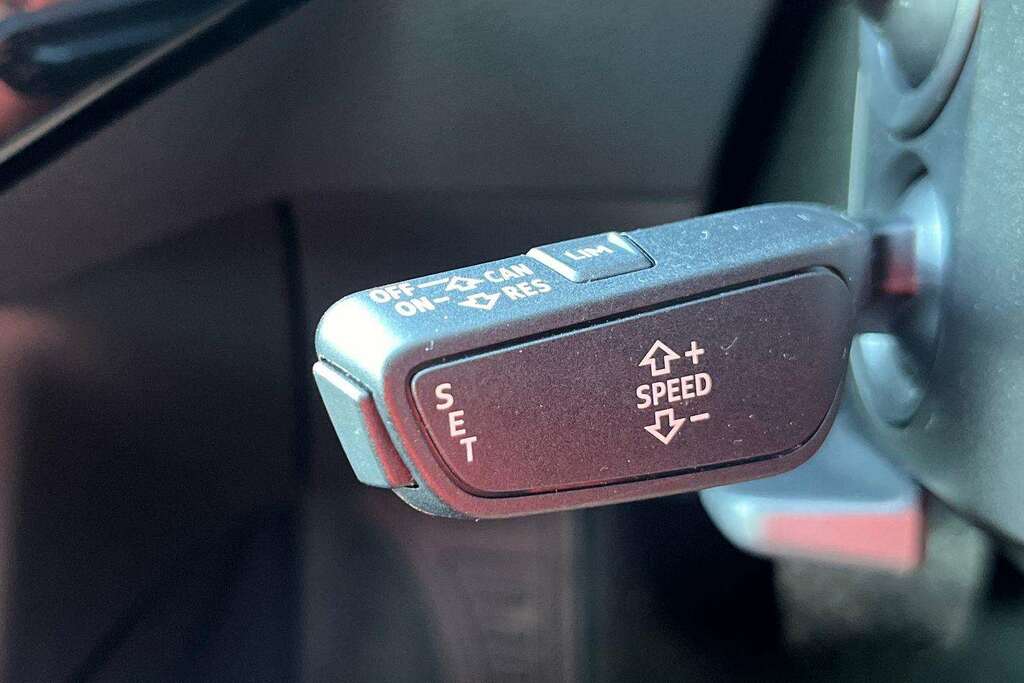 Audi E-tron Launch Edition Silver #27