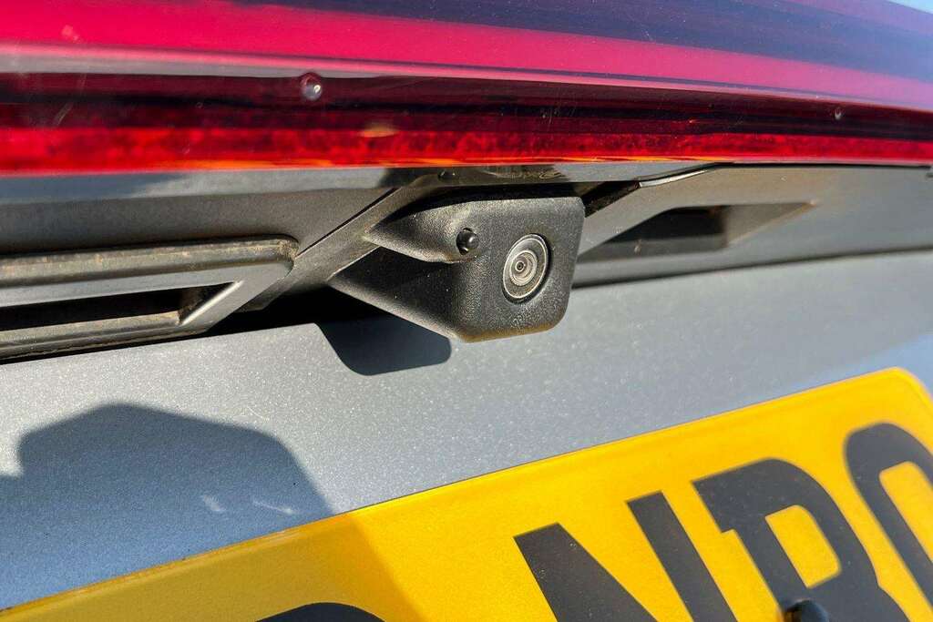 Audi E-tron Launch Edition Silver #32