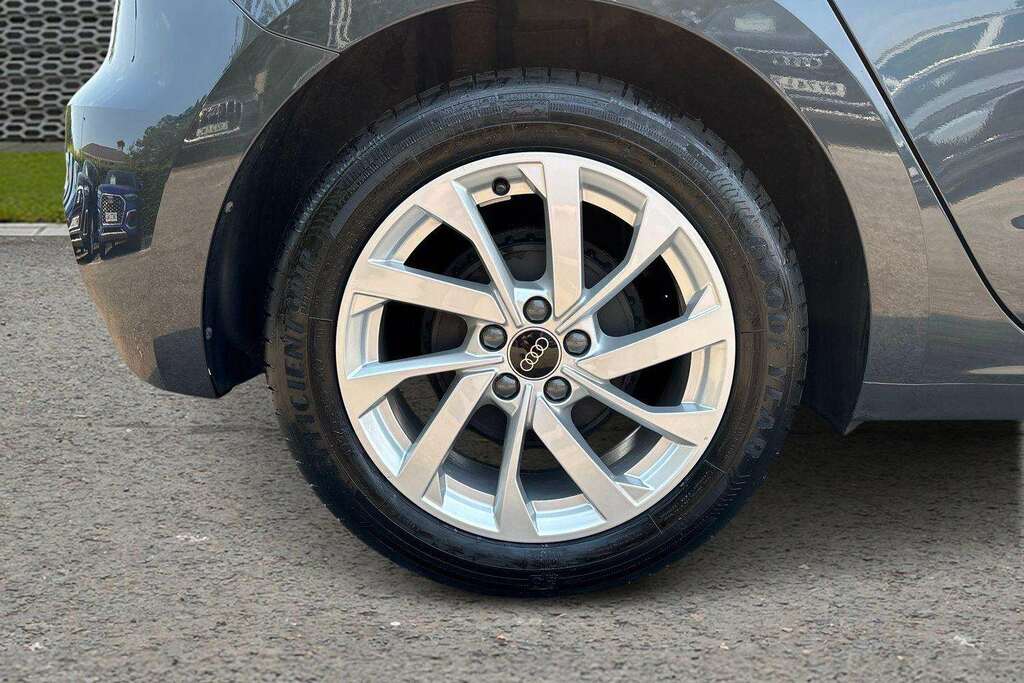 Audi A1 Sport Black #8