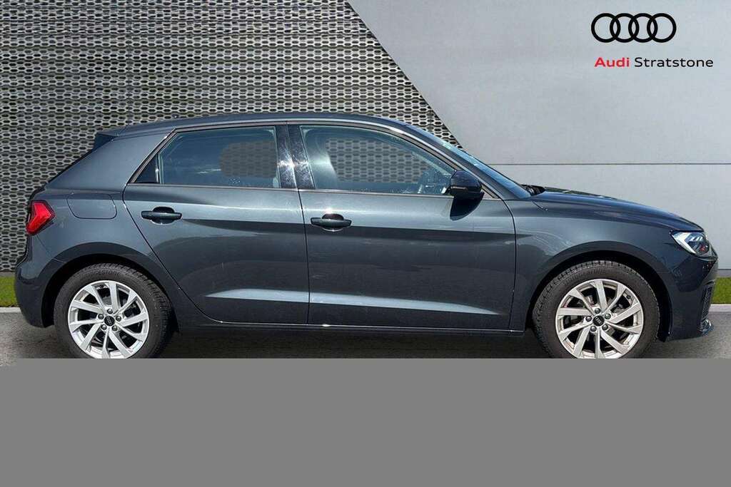 Audi A1 Technik 25 Tfsi 95 Ps 5-Speed White #3