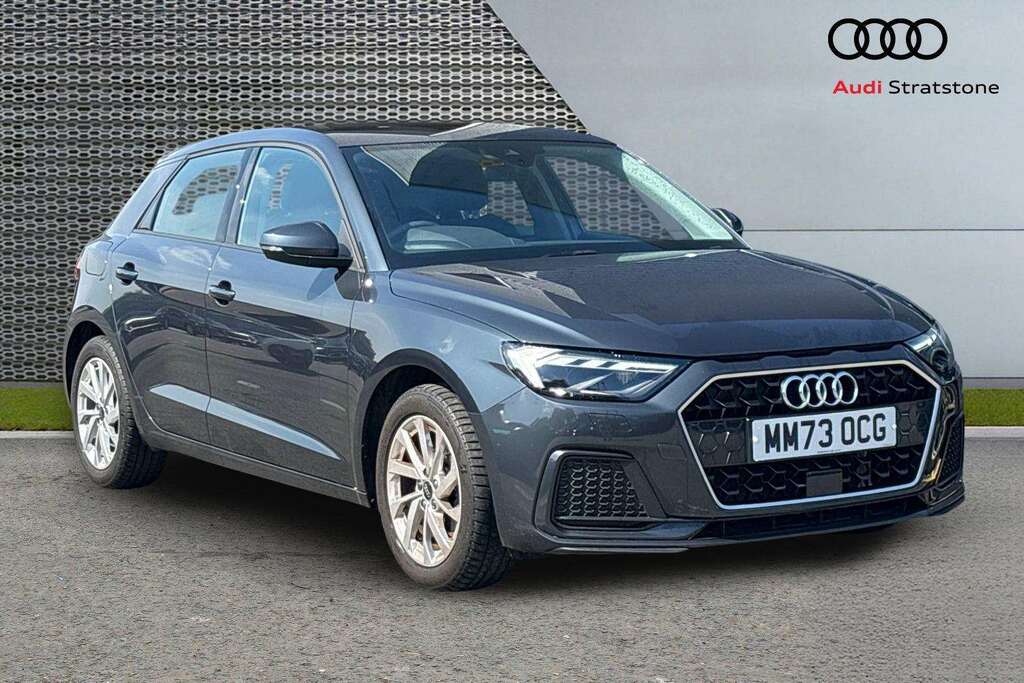 Audi A1 Technik 25 Tfsi 95 Ps 5-Speed White #1