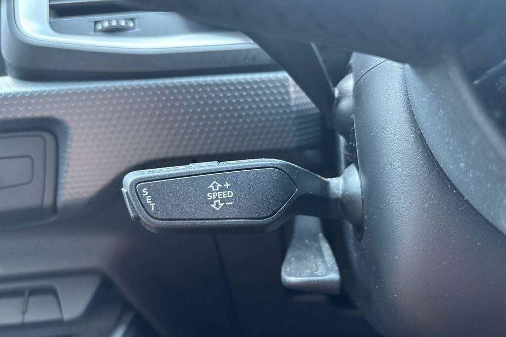 Audi A1 Technik 25 Tfsi 95 Ps 5-Speed White #24