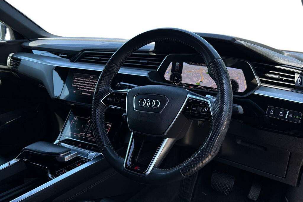 Audi E-tron 300Kw 55 Quattro 95Kwh S Line 2020 Blue #3