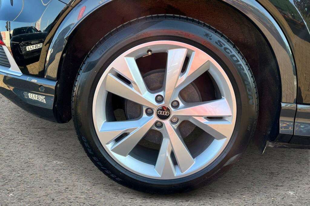 Audi Q4 E Tron Suv Black #8