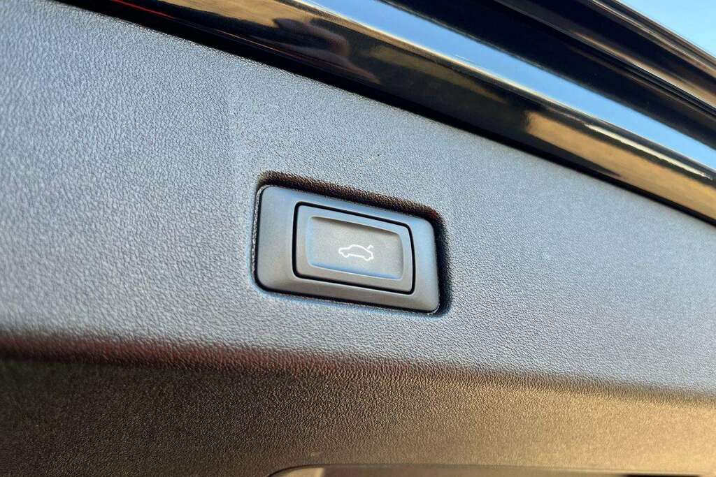 Audi Q4 E Tron Suv Black #34