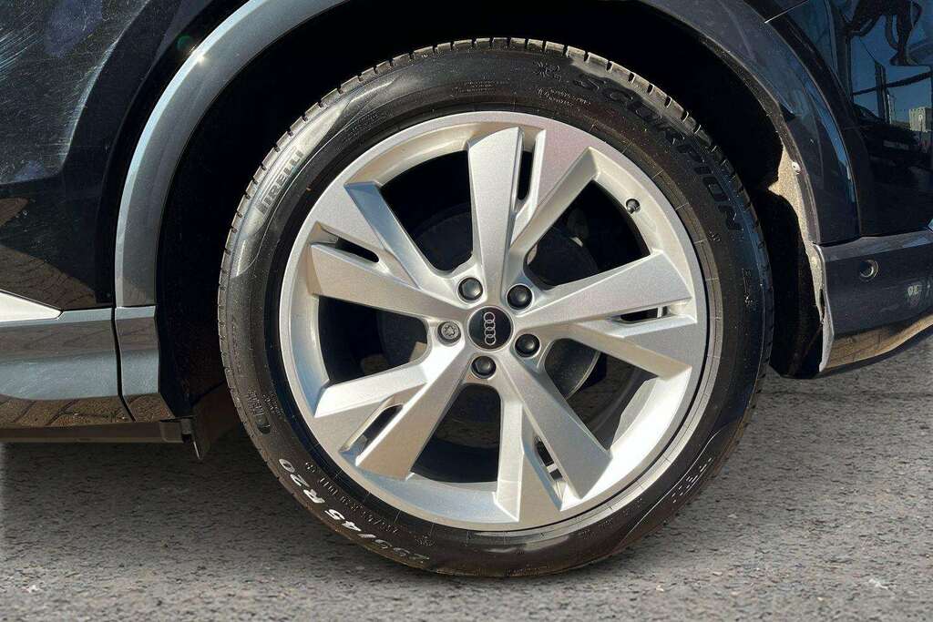 Audi Q4 E Tron Suv Black #9
