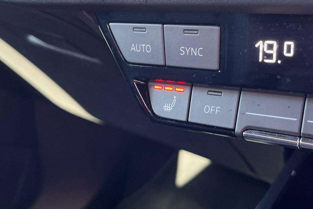 Audi Q4 E Tron Suv Black #27