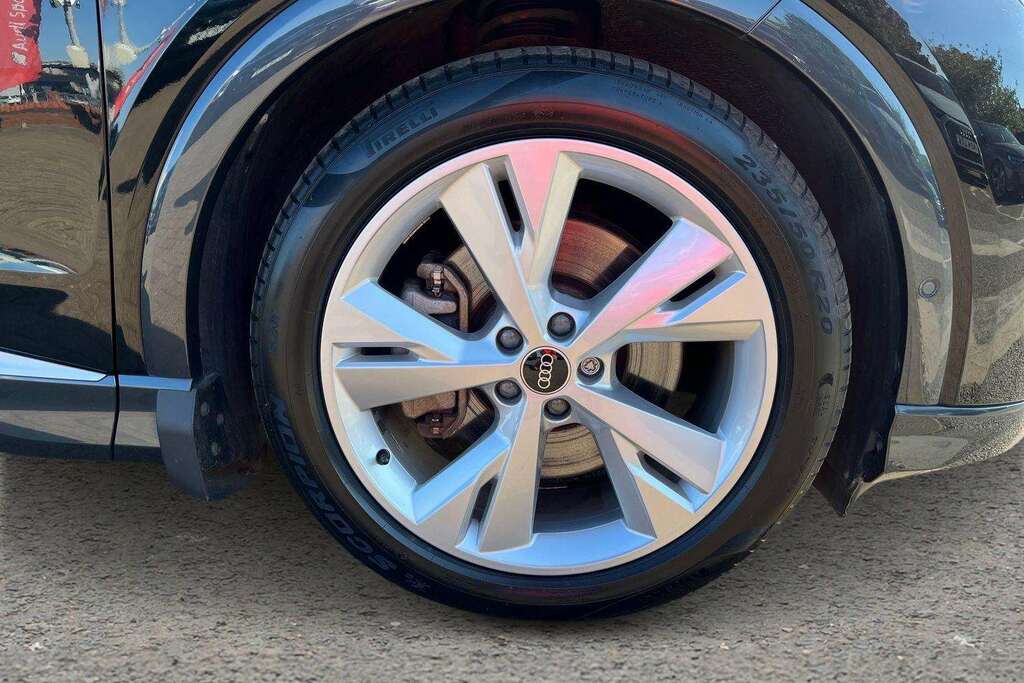Audi Q4 E Tron 150Kw 40 82Kwh S Line 2022 Black #5