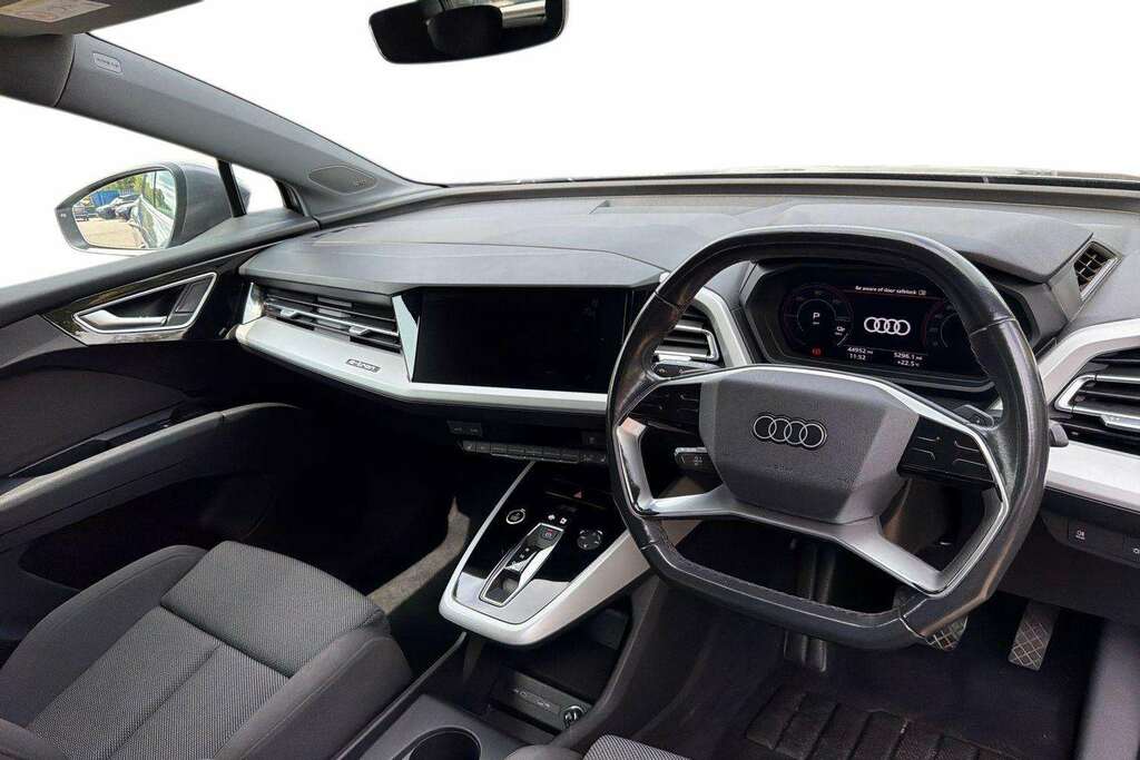 Audi Q4 E Tron 150Kw 40 82Kwh Sport 2021 BV71CWM Grey #6
