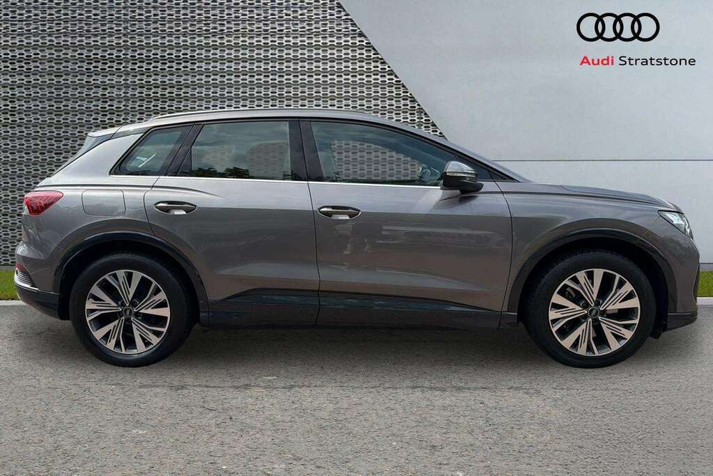 Audi Q4 E Tron 150Kw 40 82Kwh Sport 2021 BV71CWM Grey #4