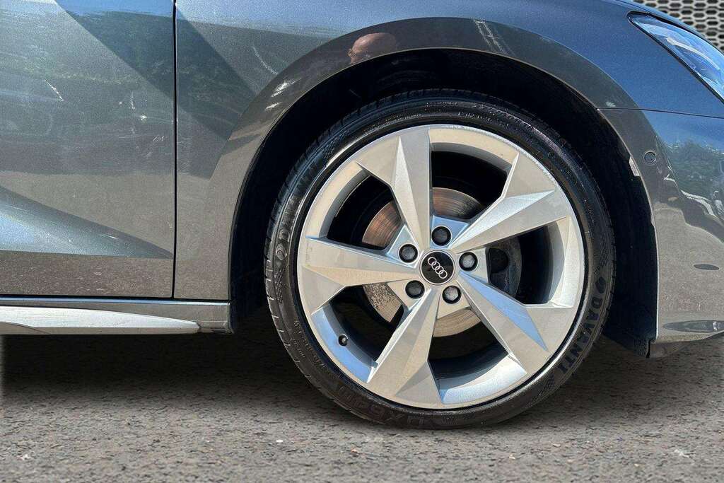Audi A3 Technik 30 Tfsi 110 Ps 6-Speed Silver #2