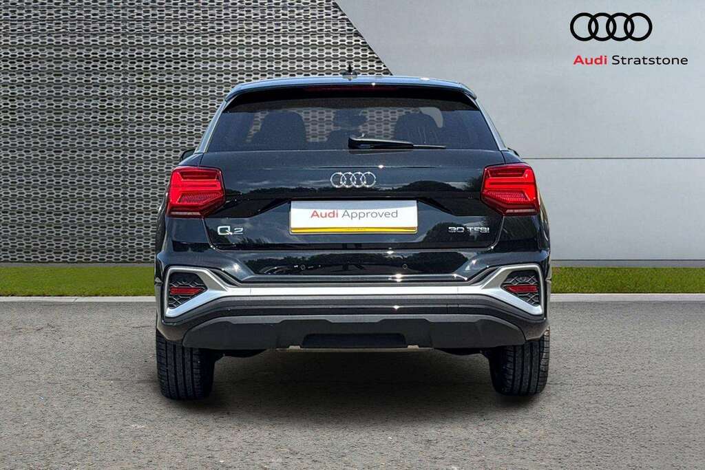 Audi Q2 30 Tfsi 116 S Line 2025 VN75OMF Black #4