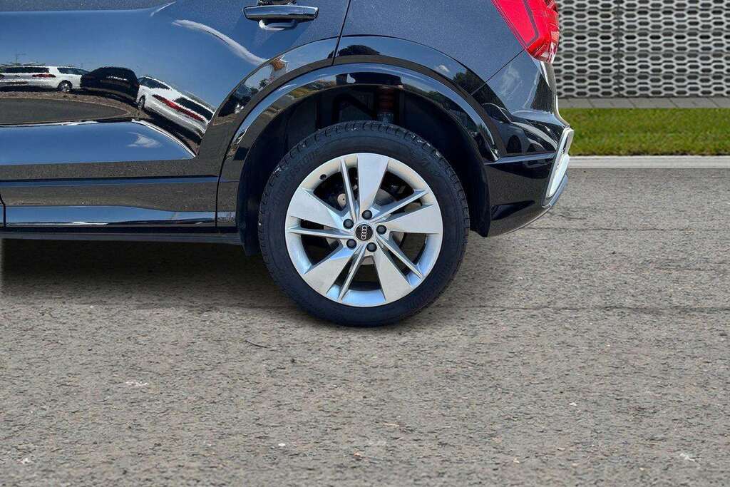 Audi Q2 30 Tfsi 116 S Line 2025 VN75OMF Black #6