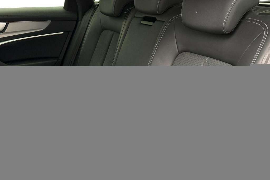 Audi A6 40 Tfsi S Line S Tronic 2022 Black #4