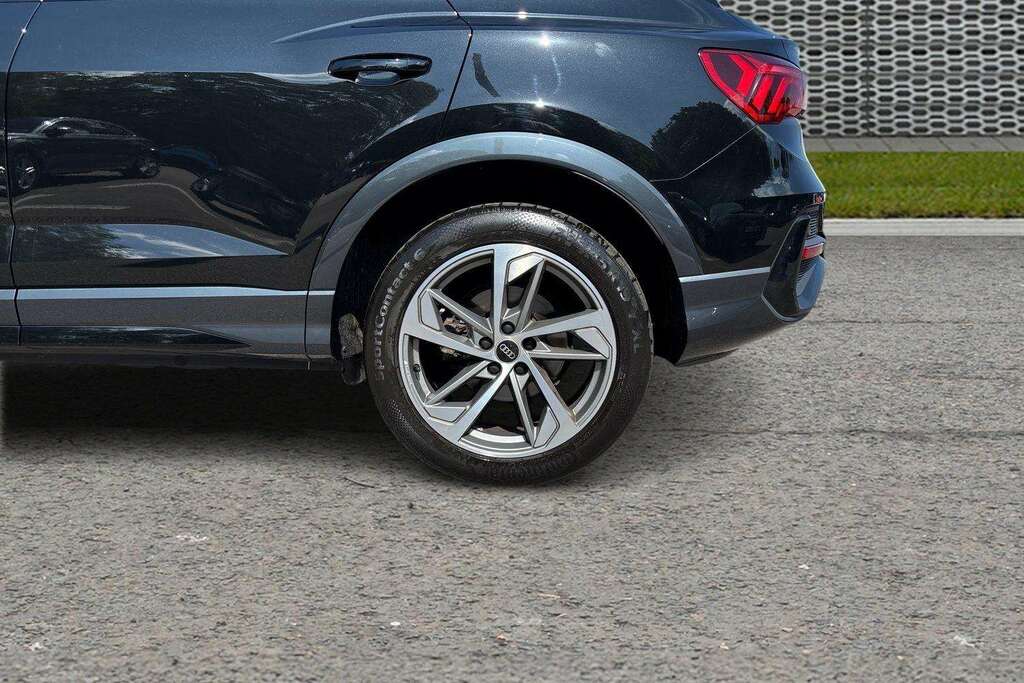 Audi Q3 35 Tdi Black Edition S Tronic 2023 BV23XHW Black #6