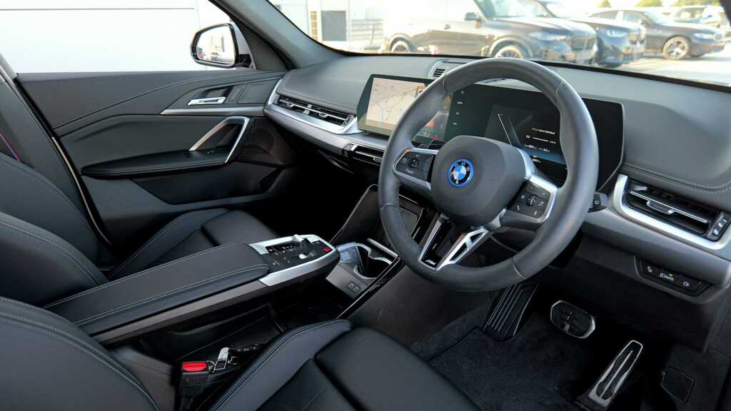 BMW iX1 150Kw Edrive20 M Sport 65Kwh 2025 Silver #6