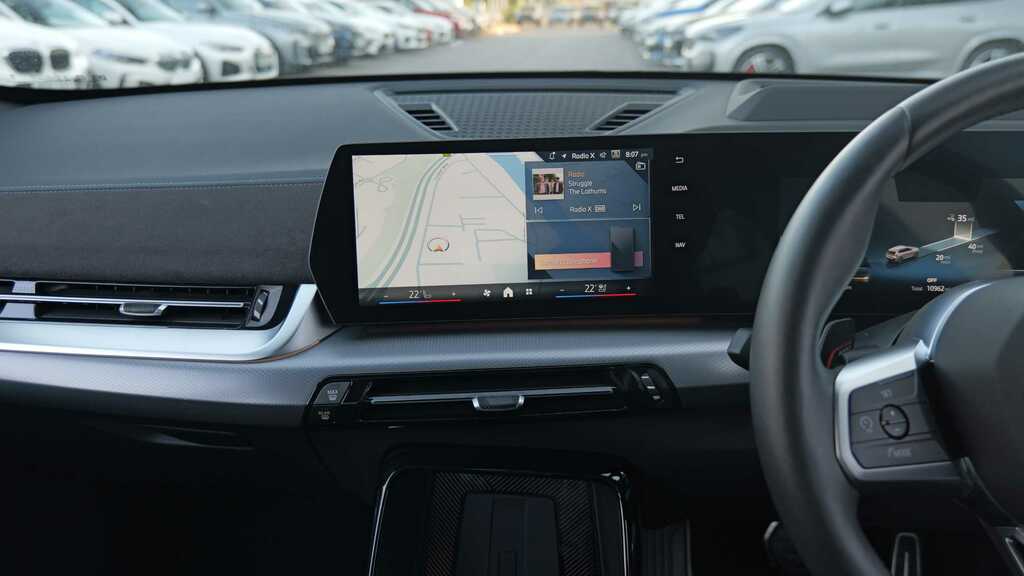BMW iX1 Suv Blue #8
