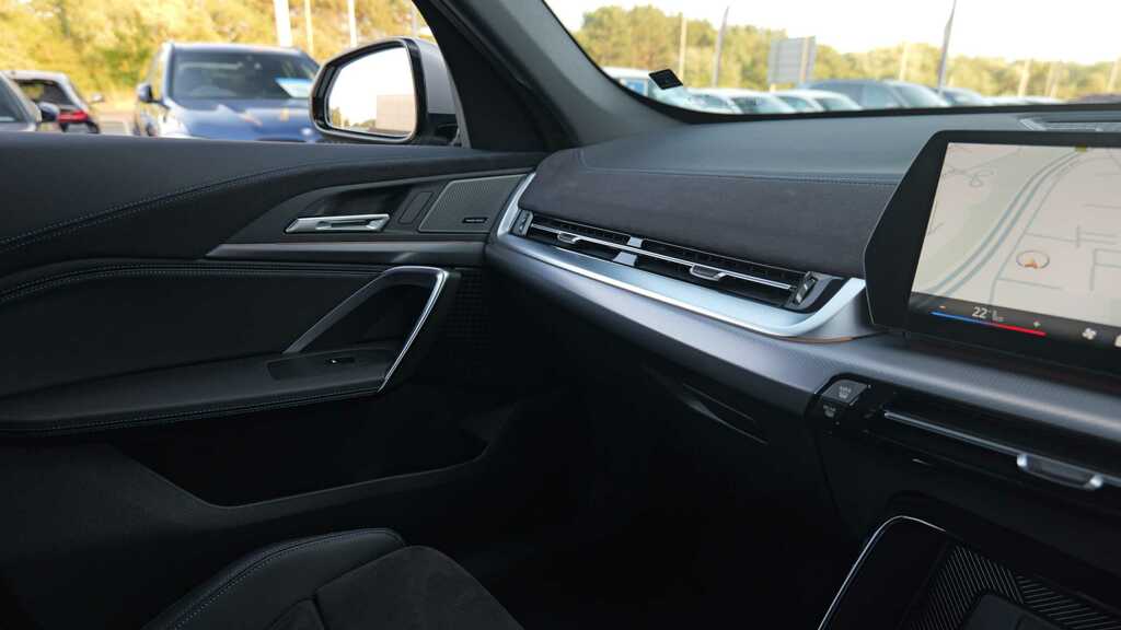 BMW iX1 Suv Blue #36