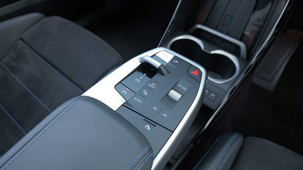 BMW iX1 Suv Blue #12