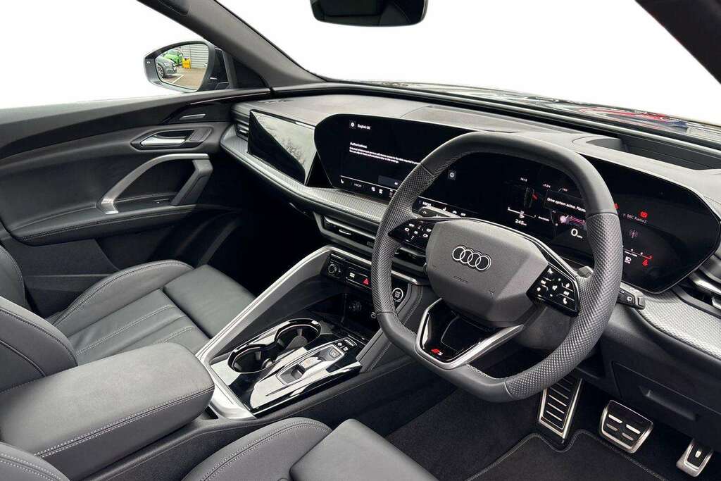 Audi Q5 2.0 Tfsi Quattro S Line S Tronic 2025 Black #4