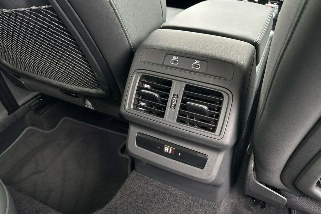 Audi Q5 Edition 1 Black #12