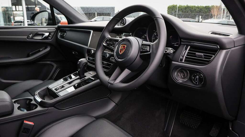 Porsche Macan 100Kwh Auto 5dr #12
