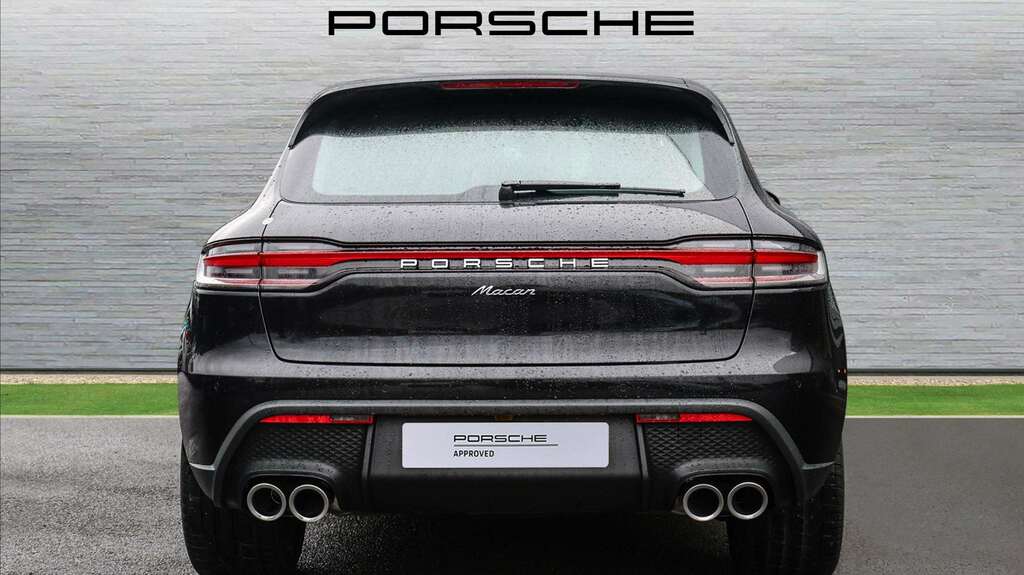 Porsche Macan .2026 2025 Black #5