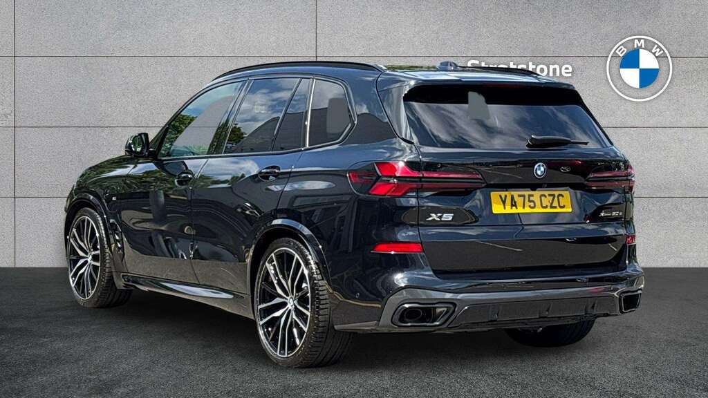 BMW X5 Xdrive50e M Sport 2025 Black #2