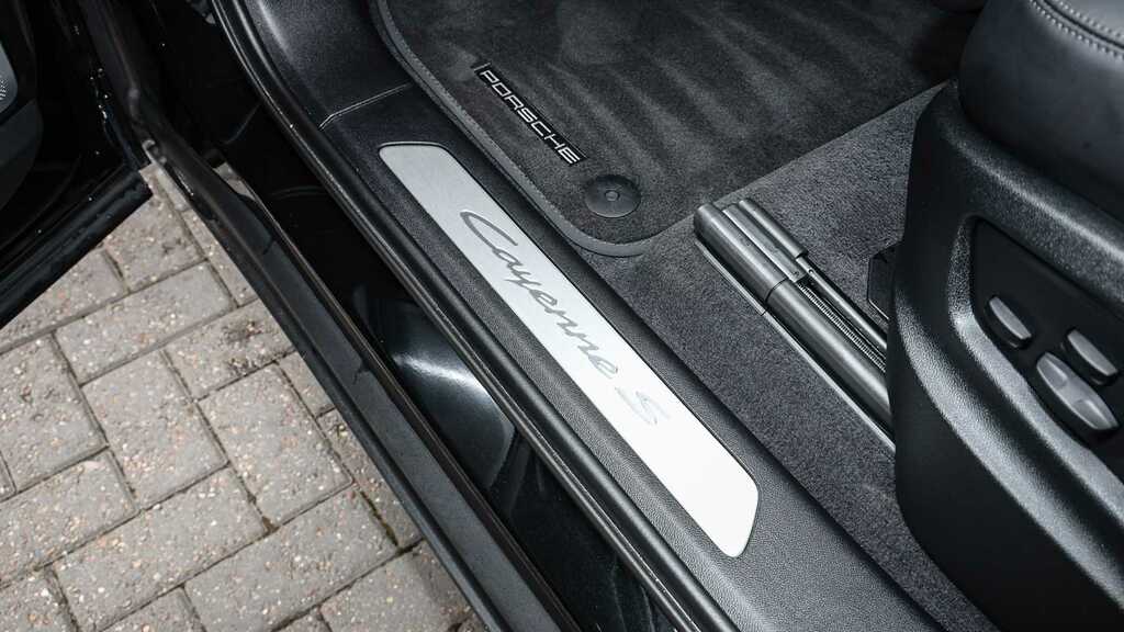 Porsche Cayenne E-hybrid Tiptronic S 5 Seat Grey #16