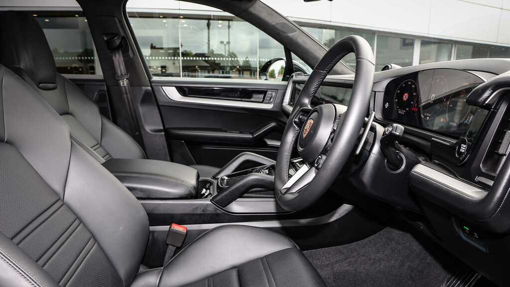 Porsche Cayenne V8 S 2025 Black #4