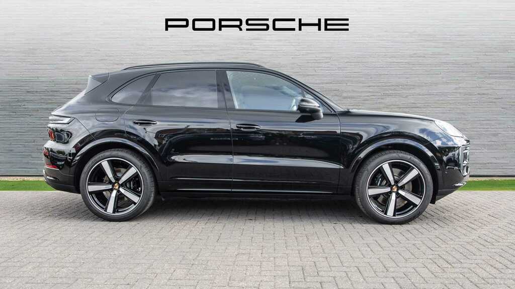 Porsche Cayenne V8 S 2025 Black #2