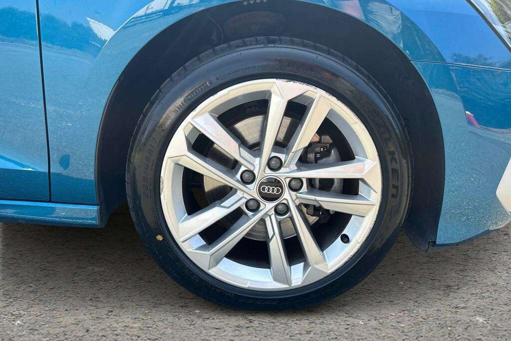Audi A3 30 Tfsi Sport 2021 Blue #2