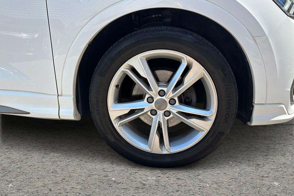 Audi Q3 35 Tfsi S Line 2019 White #4