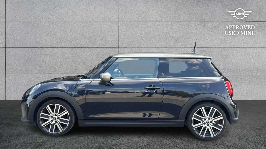 Mini Hatch 1.5 C Exclusive Level 2 2023 Black #2