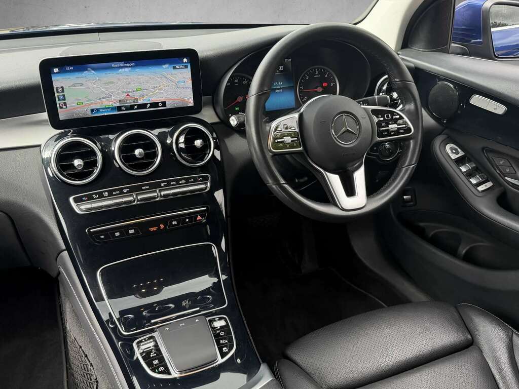 Mercedes-Benz GLC Class 220D 4Matic Sport 9G-tronic 2019 ET69KYU Blue #4