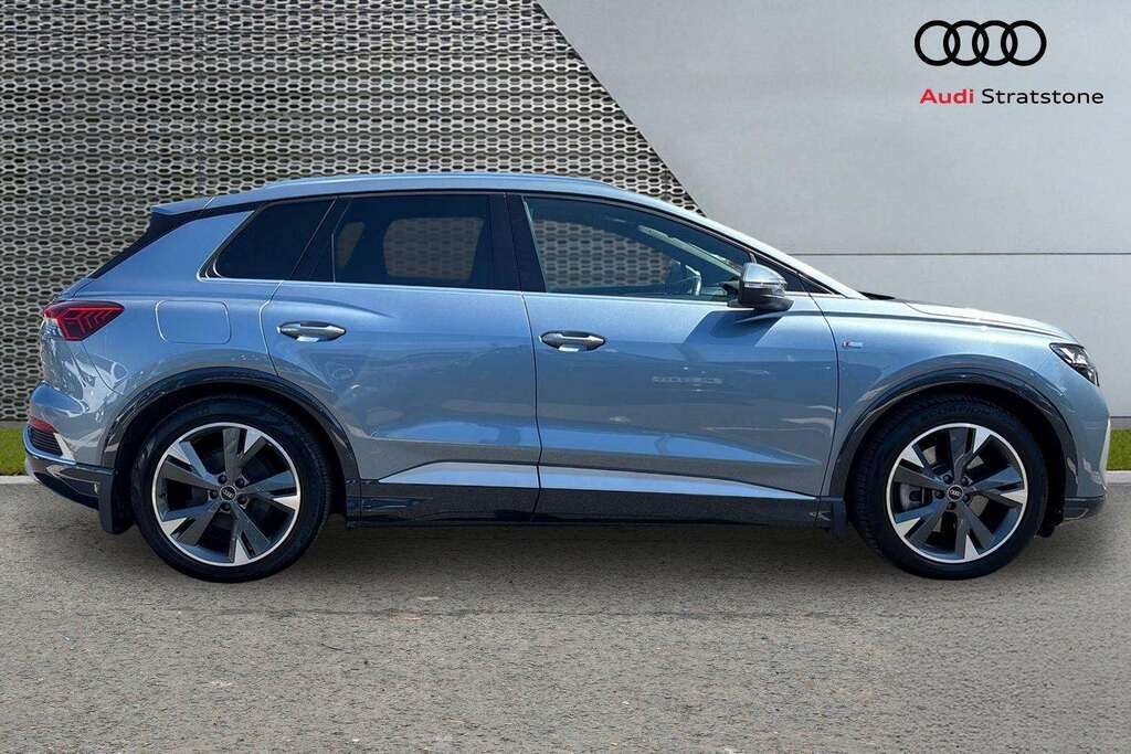Audi Q4 E Tron 150Kw 40 82Kwh S Line 2022 Blue #3