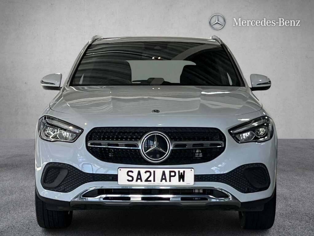 Mercedes-Benz GLA Class 200D Sport Executive 2021 SA21APW White #3