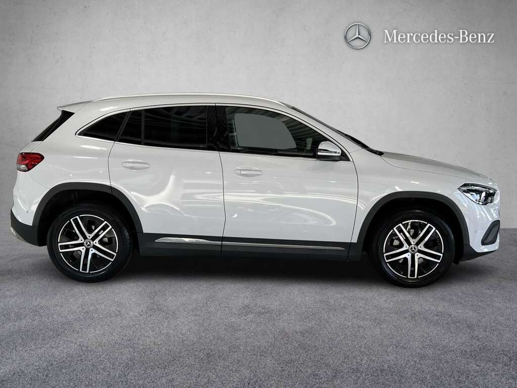 Mercedes-Benz GLA Class 200D Sport Executive 2021 SA21APW White #4